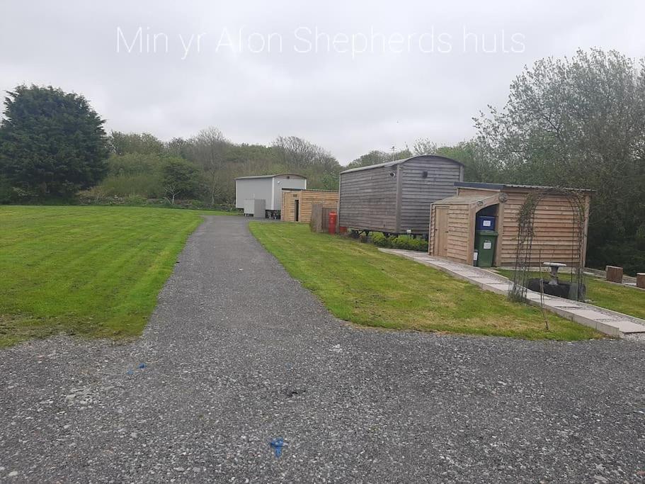 Gwalchmai Anglesey New Modern Shepherds Hut With Spa Hot Tub מראה חיצוני תמונה